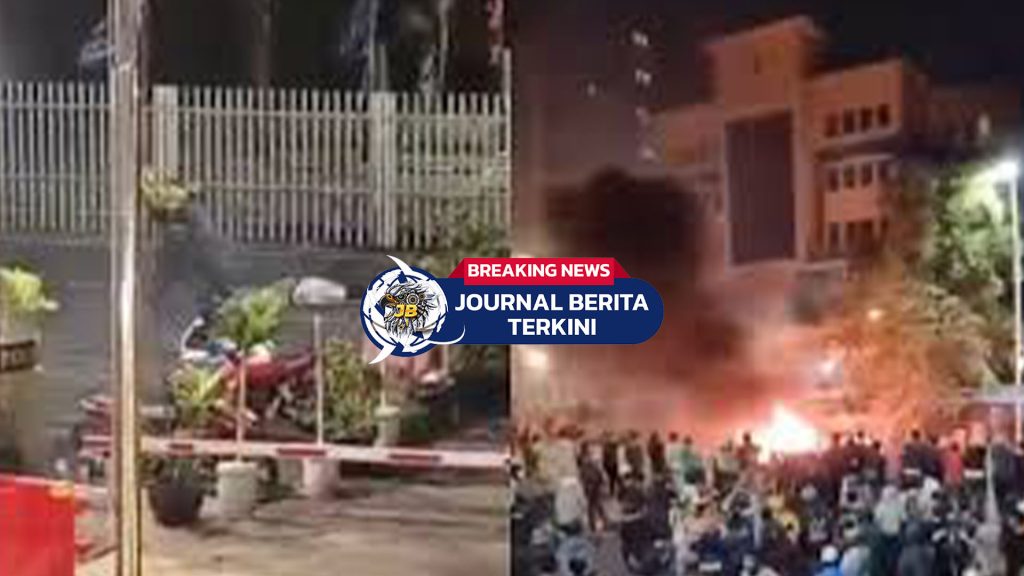 [VIDEO] Polres Metro Jakarta Timur Diserang Massa, Ada yang Ditembak Dan Di Pukul