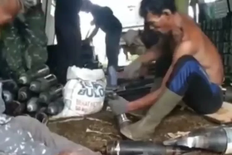 Video Detik-Detik Sebelum Kejadian Amunisi Kadaluarsa, Bahan Peledak Dibongkar Sebelum Meledak?