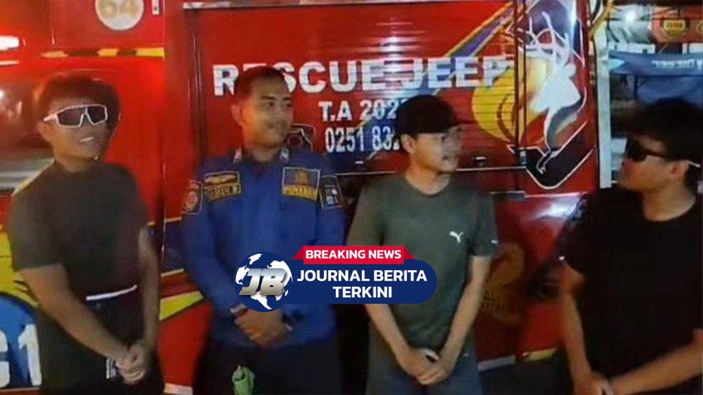 Gak Punya Duit Selesai Jogging, 3 Cowok Ini Manggil Damkar