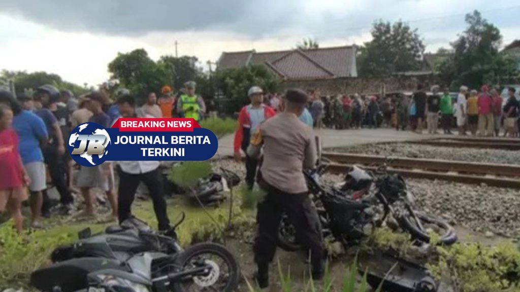 Palang Pintu Terbuka Saat Kereta Api Malioboro Ekspres Melintas, 7 Motor Tertabrak, 4 Tewas