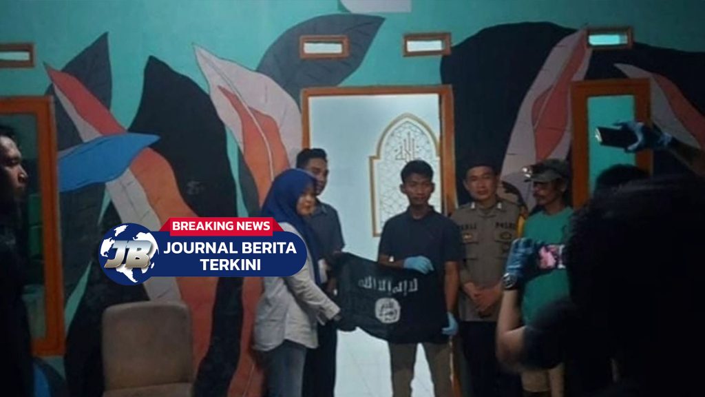 Video Detik-Detik Densus Tangkap Terduga Teroris di Gowa dan Temukan Bendera ISIS
