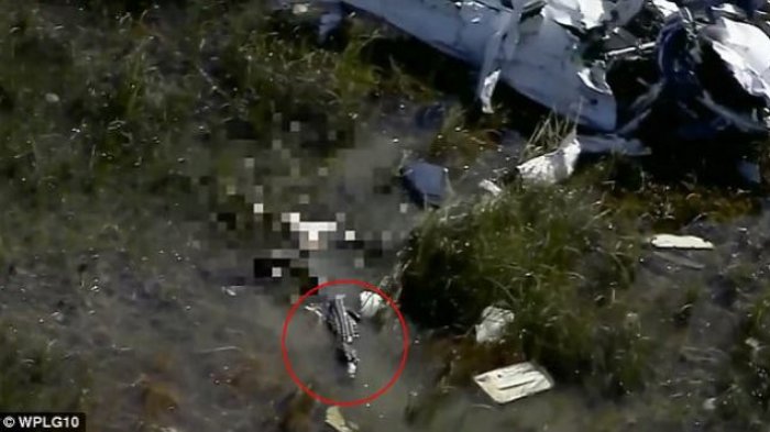 Video Detik-Detik Pesawat Jatuh di Rawa Penuh Buaya, 5 Orang Selamat usai Bertahan 36 Jam