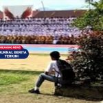 Video Viral Anak Sekolah di Sumbar Hanya Bisa Menyaksikan dari Jauh Saat Teman-Temannya Rayakan Kelulusan
