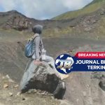 Demi Konten! Video Wisatawan Nekat Duduk di Bibir Kawah Bukit Kaba RL Bengkulu, Kini Diblacklist