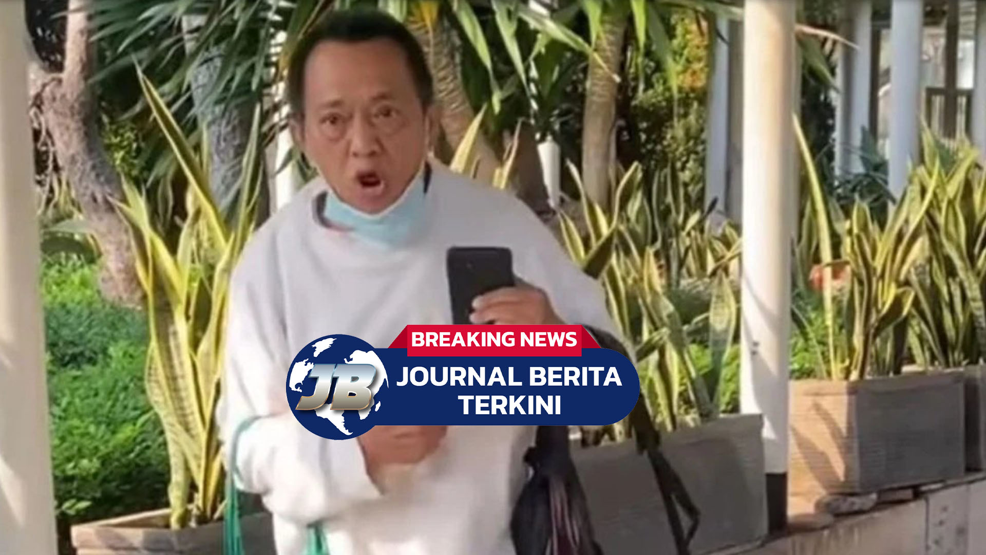 Video Viral Kakek-kakek Teriak 'Teroris' dan Aniaya Penumpang TransJ di Jakbar