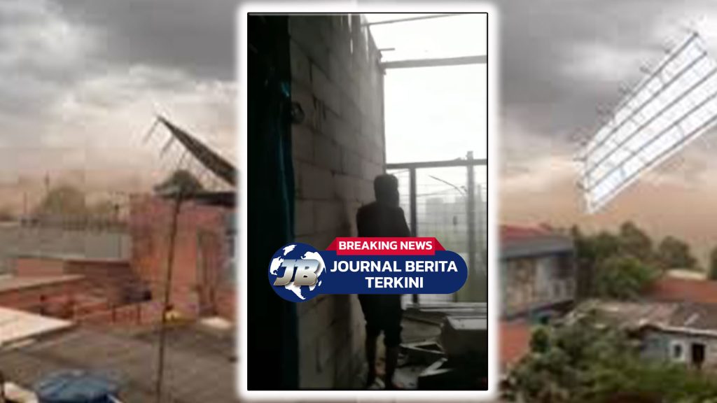 Video Warga Lantunkan Adzan Saat Hujan Angin di Depok, Netizen Merinding