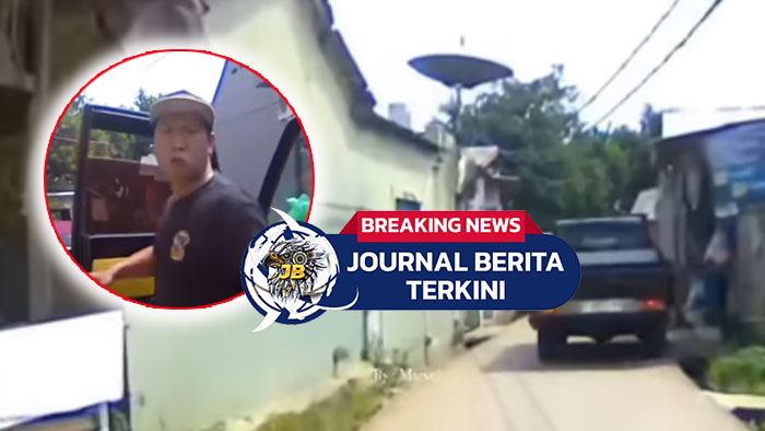 [VIDEO] Supir Pick Up Tendang Sepeda Motor, Diduga Tak Terima di Klakson saat Turun dari Mobil