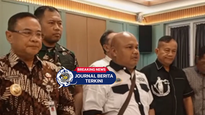[VIDEO] Ketua Gerakan Pati Bersatu Yayak Gundul Umumkan Pembatalan Demo Pada 13 Agustus