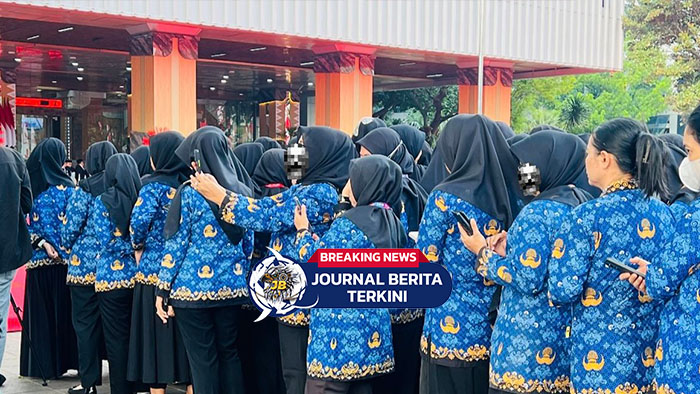 [VIDEO] Netizen: Malu-Maluin Negara! Sejumlah ASN Terciduk Main HP di Upacara 17 Agustus