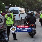 [VIDEO] Polisi Tilang Pengendara Motor yang Terobos Jalur Busway di Jalan Yos Sudarso