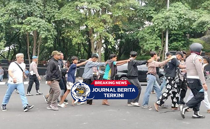 [VIDEO] Demo di Binjai Ricuh, Polisi Tangkap 7 Remaja Pembuat Onar