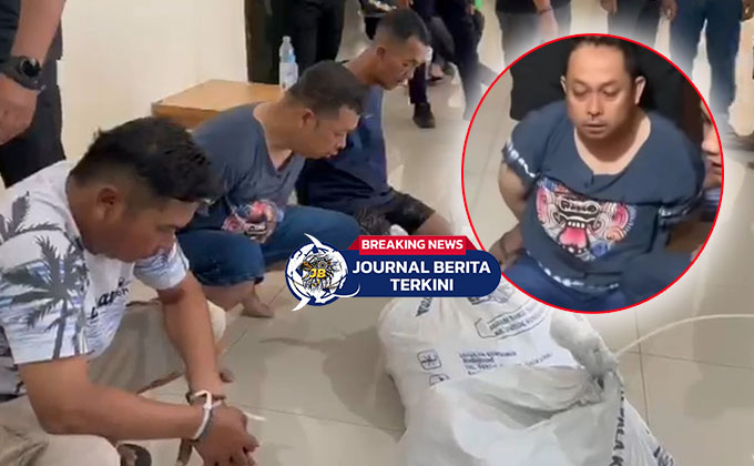 [VIDEO] Detik-detik Penangkapan Sopir Bank Bawa Kabur Rp10 M, Polisi Grebek Pelaku Saat Rebahan