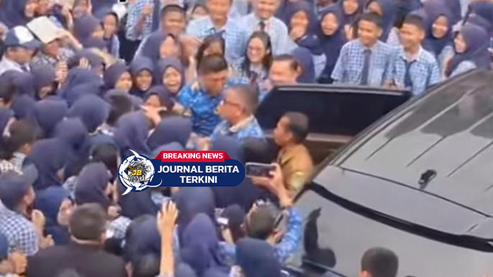 [VIDEO] Haru dan Tawa! Siswa Sambut Kepsek SMPN 1 Prabumulih Roni Ardiansyah yang Batal Dicopot