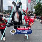 [VIDEO] Massa Aliansi Gebrak lakukan "long march" ke kawasan Patung Kuda