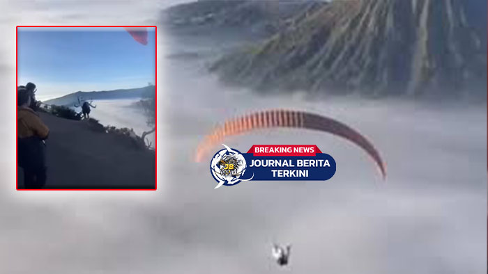 [VIDEO] Viral! Turis Korea Selatan Main Paralayang di Gunung Bromo