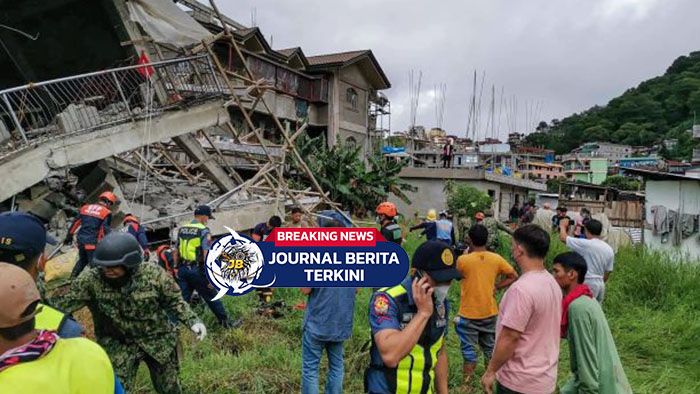 [VIDEO] Gempa M 7,4 Guncang Filipina, 7 Orang Tewas Tertimpa Tembok