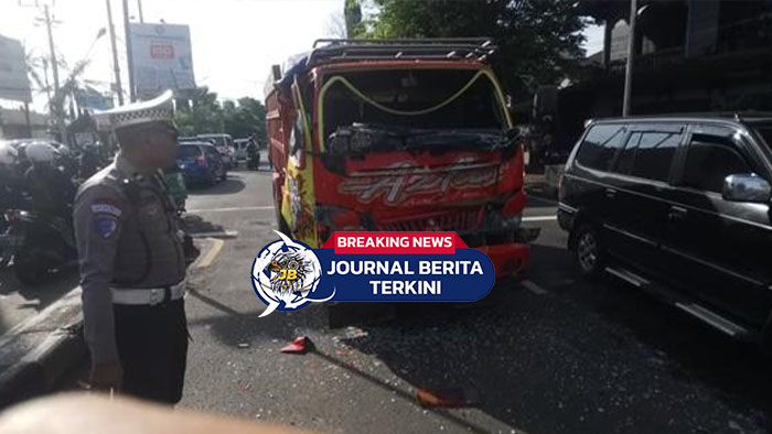 [VIDEO] Kecelakaan Beruntun Dua Truk dan Satu Mobil di Sleman