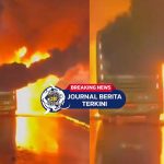 [VIDEO] Mengerikan! Bus Berpenumpang 44 Orang Hangus Terbakar, Satu Pemotor Tewas