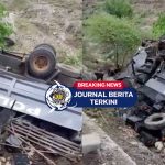 [VIDEO] Evakuasi Dibantu TNI dan Warga! Truk Polisi Pengangkut Amunisi Terbalik di Tanjakan Moti To’i Dompu